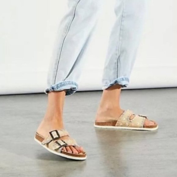 NEW Free People Wildflower Embroidered Floral Leather Sandals 10 / 40 - Picture 2 of 7